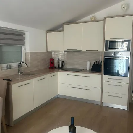 App Bozic Апартаменты Пула