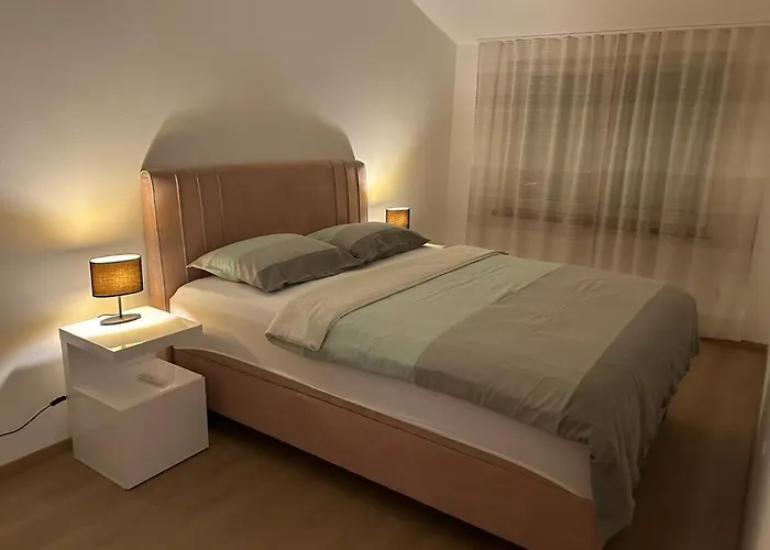 App Bozic 아파트 풀라